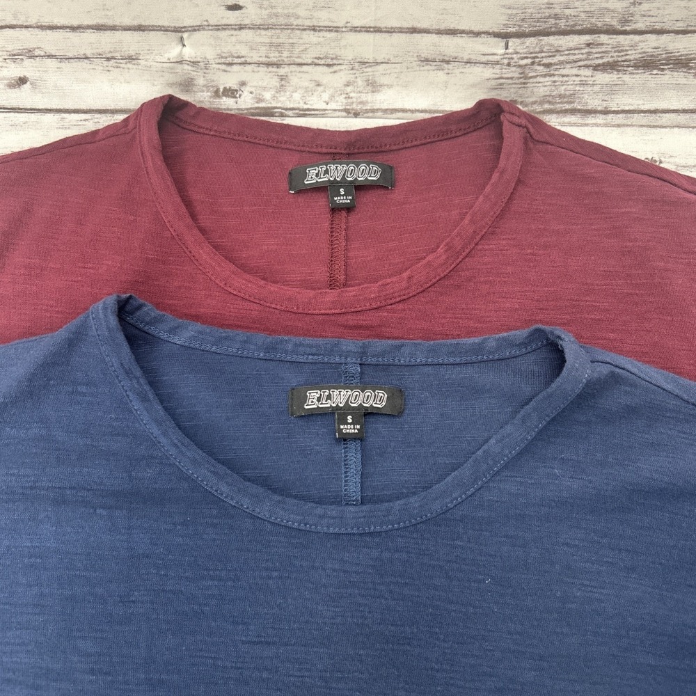 Lot of 2 Elwood T-Shirts Men Small Oversized Curved Hem Longline Scoop Drop Tail
